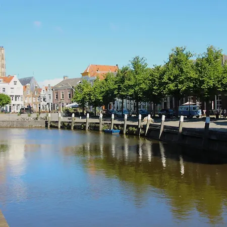 Chalet Tiny House Jet *